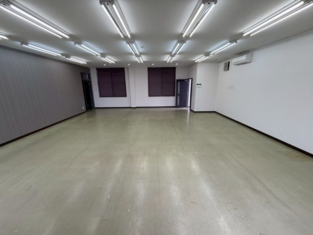 欠町字広見西通貸店舗・事務所の内装