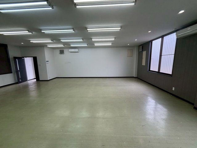 欠町字広見西通貸店舗・事務所の内装