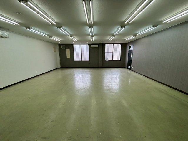 欠町字広見西通貸店舗・事務所の内装