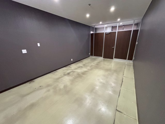 欠町字広見西通貸店舗・事務所の内装