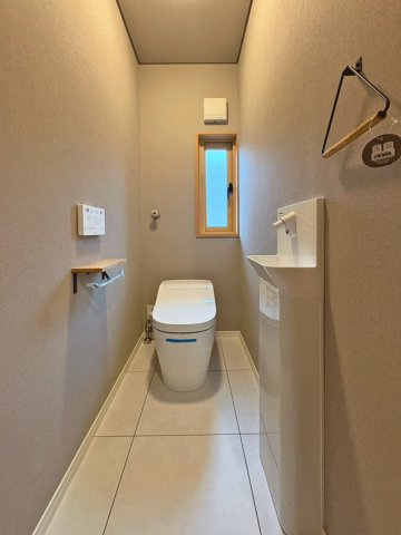 【デザインリフォーム住宅】泉区寺岡6丁目のトイレ