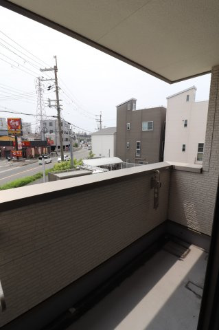 アルテール摂津のバルコニー