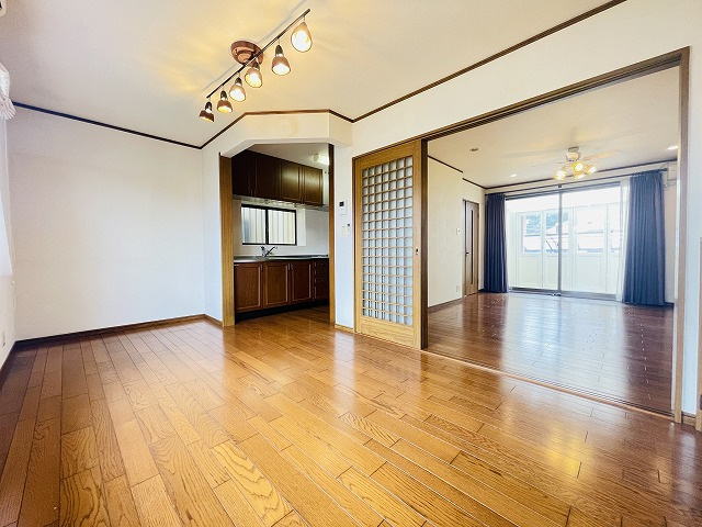 【居間・リビング】 | 筑紫野市原田3丁目 戸建て