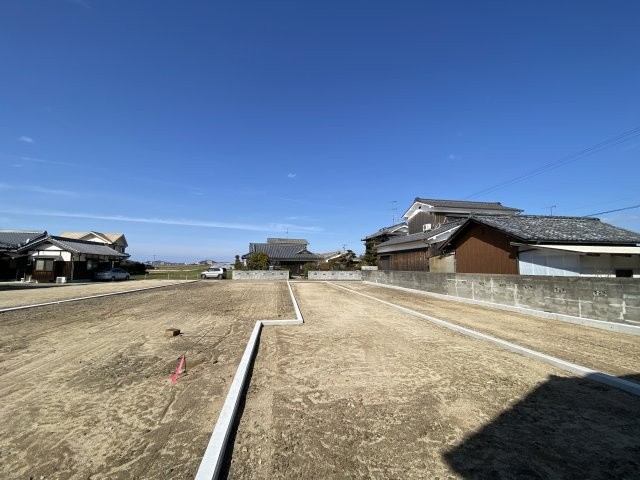 伊予郡松前町大間２区画　①➃号地の外観