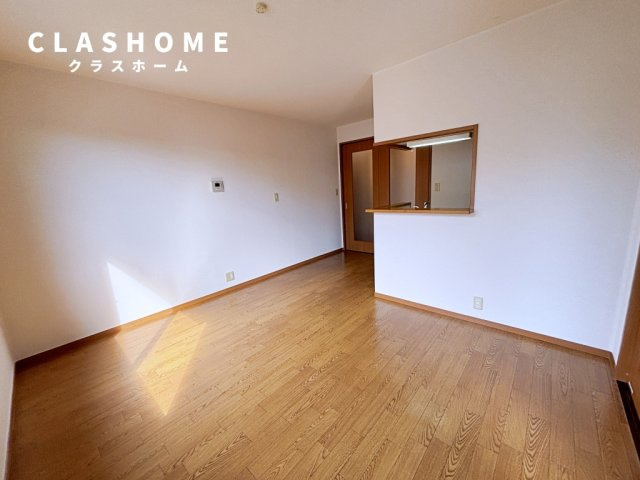 サンビレッヂさくら　B　　刈谷市近郊の賃貸はクラスホームの居間・リビング|同物件の別部屋になります。