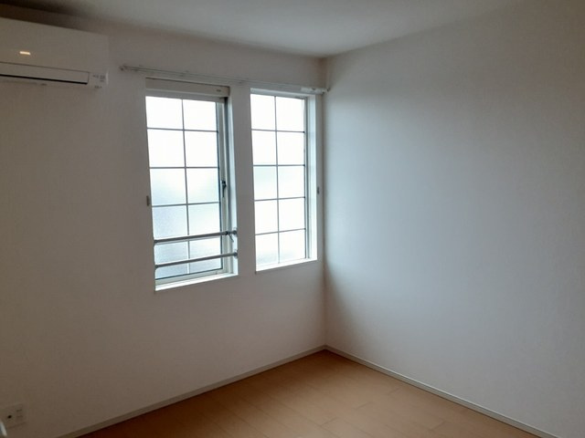 スプリングガーデンBの洋室