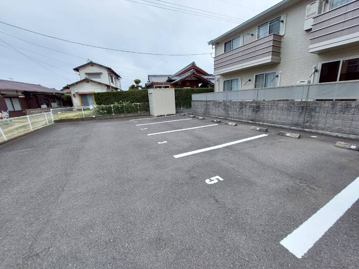 Kitten's Houseの駐車場