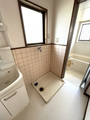 【その他】 | 柏原住宅 | 室内洗濯機置場