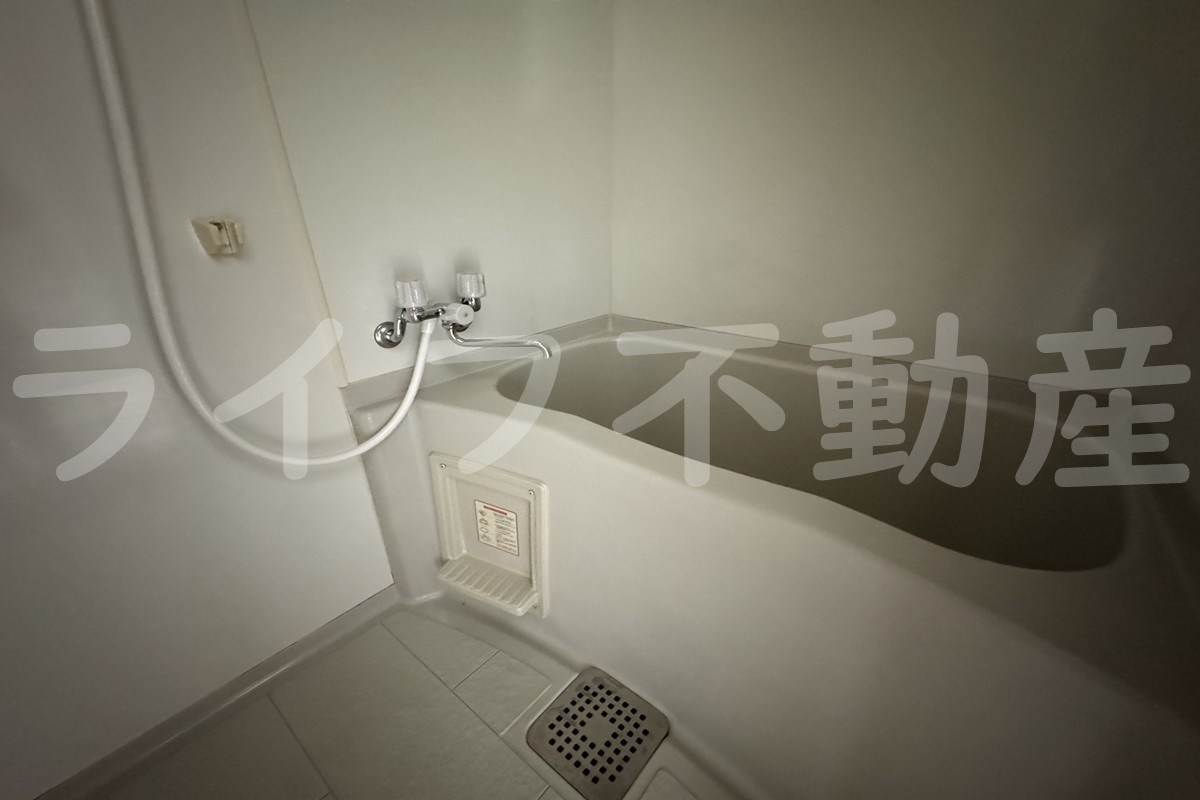 ロイヤル客坊町の浴室