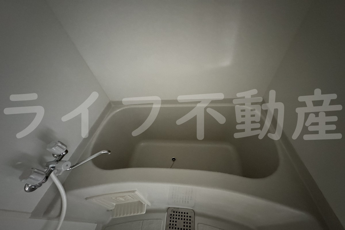 ロイヤル客坊町の浴室