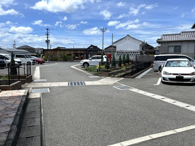 サンミッシェル　Ａの駐車場