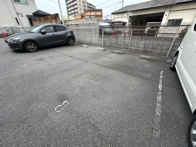 ハンプデンコートの駐車場