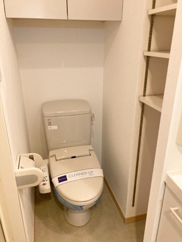 新品家具付きマンション大森北10(KaGood東京)のトイレ