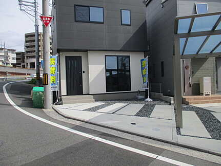 西区古江東町の前面道路含む現地写真