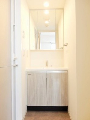 【洗面所】 | アーバネックス横濱馬車道 | ※写真は同タイプ住戸です。