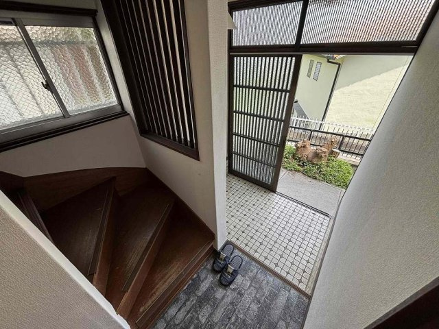 兵庫区小山町3-18戸建の玄関
