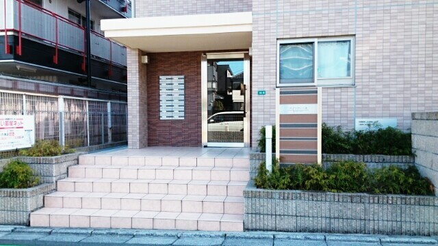 メゾンクレールのエントランス|エントランスです。