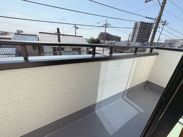 東武東上線「鶴瀬」駅徒歩11分／A号棟/LDK16.87畳/3階建/カースペース有のバルコニー|3階バルコニーです。