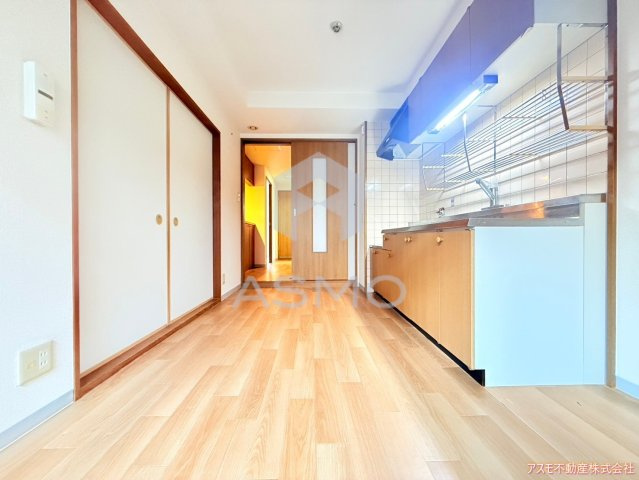 【居間・リビング】 | ※同物件　別間取り　参考写真