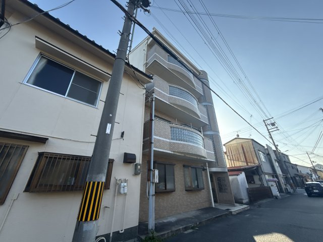 サンライズ伊伝居の外観