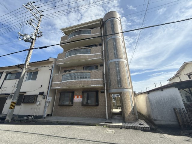 サンライズ伊伝居