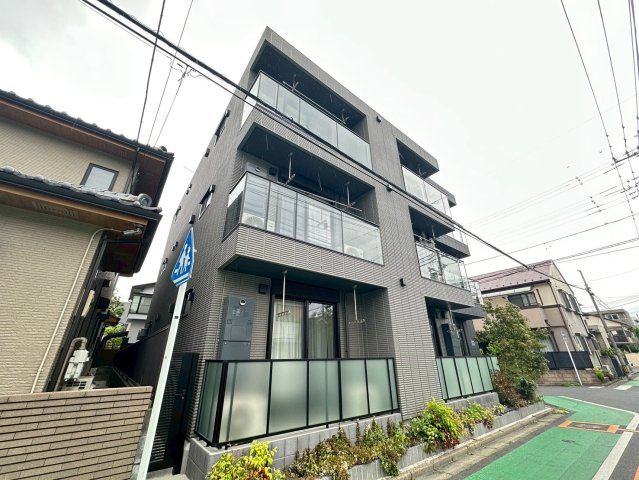 パークメゾン高鼻の外観