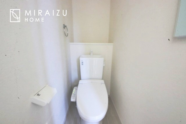 【トイレ】 | おしり洗浄、ビデ洗浄、暖房便座の機能を標準装備。トイレットペーパーの無駄遣いを防ぎ、肌を傷つける心配がありません♪