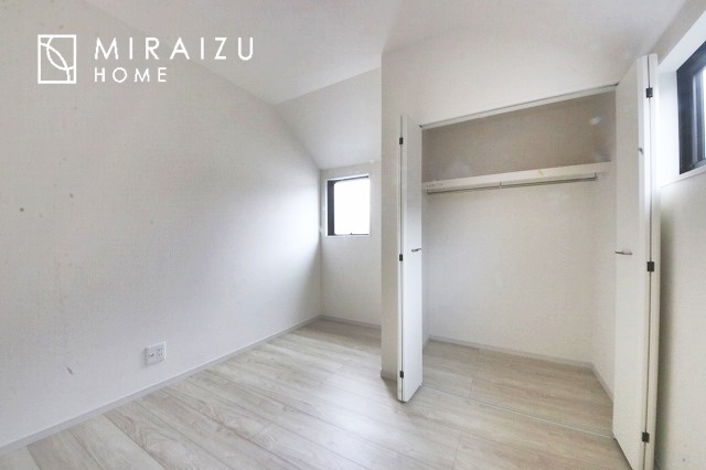 【洋室】 | 建物完成につき、実際のお部屋をごゆっくりご見学いただけます。お休みの日にご家族で見学はいかがでしょう。