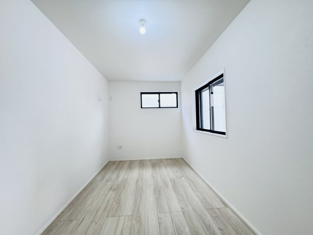 葛飾区柴又３丁目新築戸建【北野小学校：1分】の寝室|1F6.6帖寝室