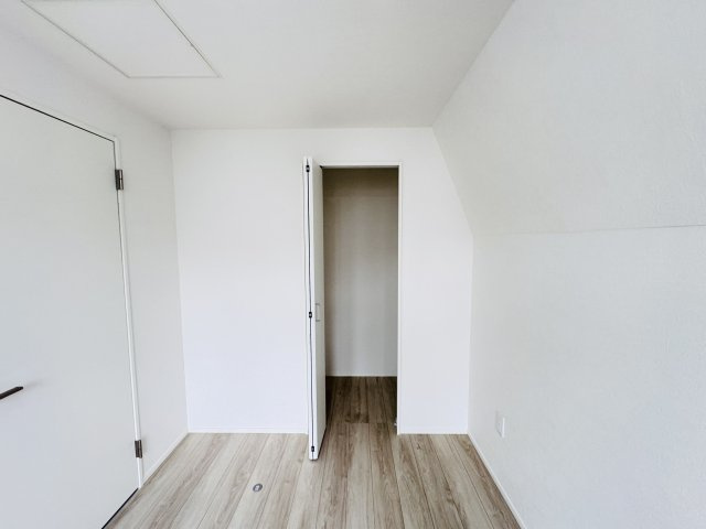 葛飾区柴又３丁目新築戸建【北野小学校：1分】の収納|3F5帖洋室収納