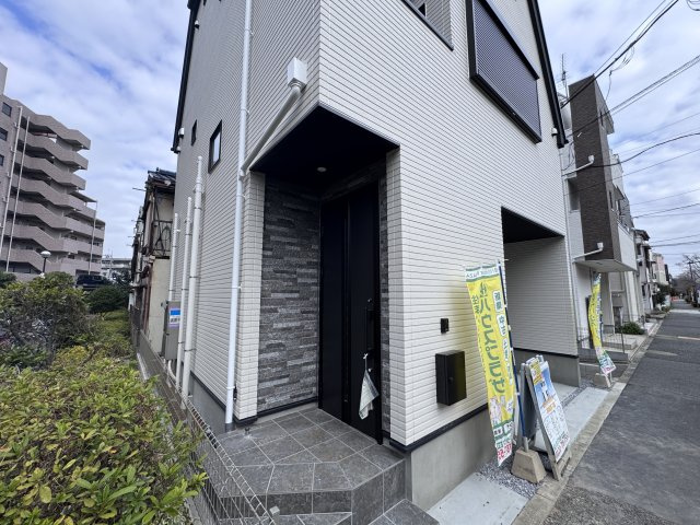 葛飾区柴又３丁目新築戸建【北野小学校：1分】のエントランス|エントランス・玄関ポーチ