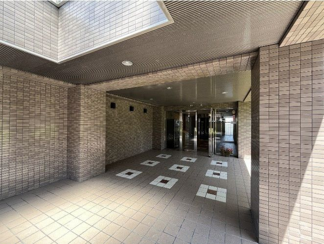 グリーンハイツ野間大池のエントランス