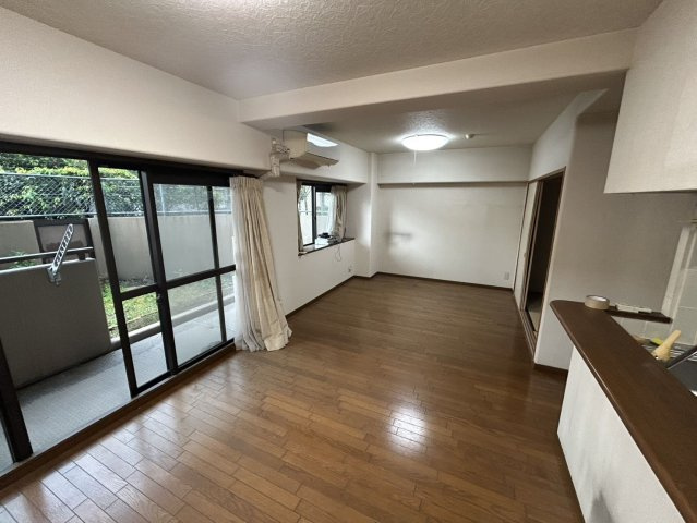 グリーンハイツ野間大池の居間・リビング