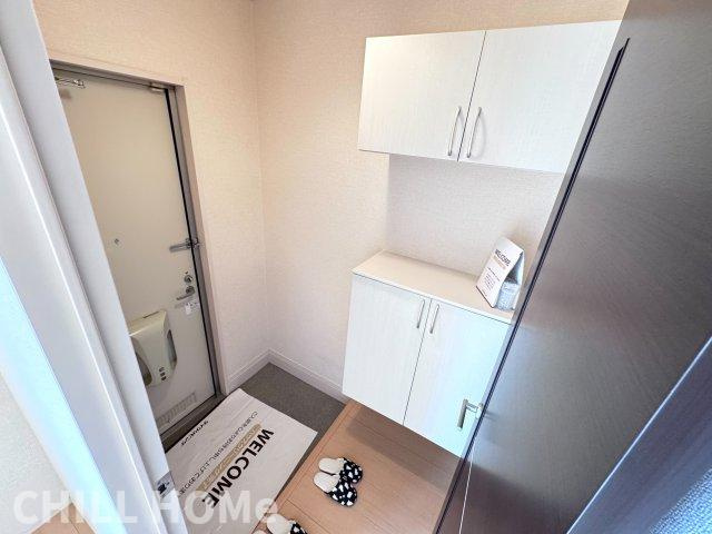 クリスタルコートの玄関|他社様掲載物件もまとめてご紹介、ご案内可能です(^^)/