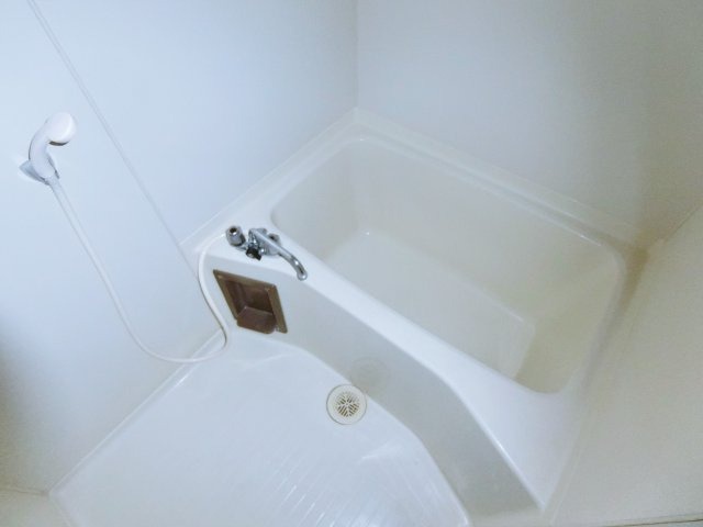 ウイングビュー鮎川の浴室