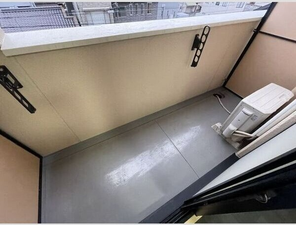 エルミタージュ名駅西のバルコニー