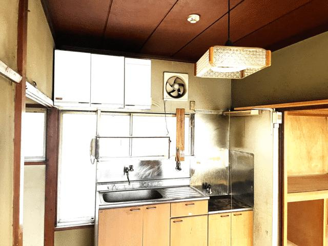 築地場外市場１棟ビルのキッチン| 