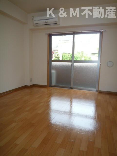 テイク・ア・レストの居間・リビング|ゆったり過ごせる居間です