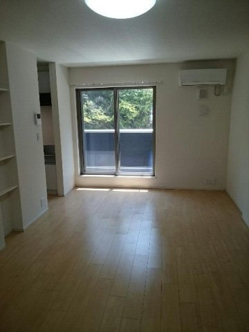 ソーレ・メゾンⅢの居間・リビング