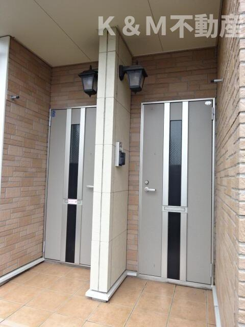 バージェ・リーオのその他| 