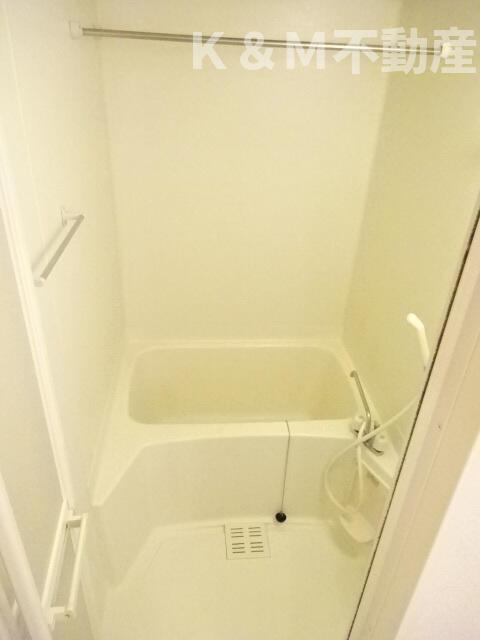 バージェ・リーオの浴室|コンパクトで使いやすいお風呂です