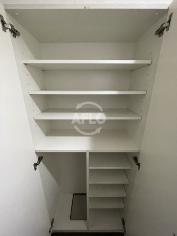 アーデン江戸堀の玄関|アーデン江戸堀　シューズボックス