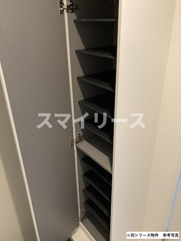 REGALEST NEXTERAの玄関