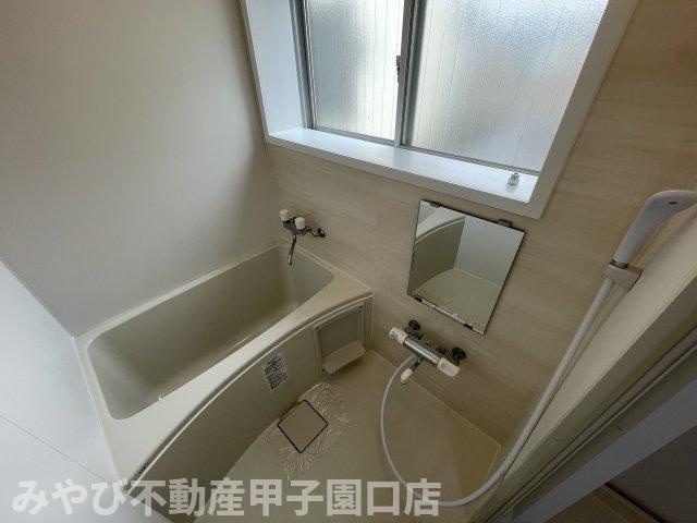 KT甲子園口の浴室