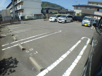 【駐車場】 | グローヴ・ガーデンＣ | 駐車場です