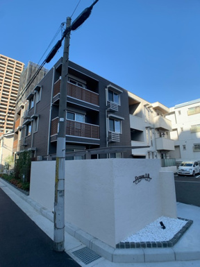 オートロック付きで安心！宅配BOX付きで便利！