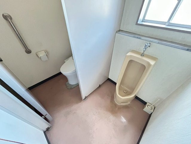 蒲郡市三谷町貸倉庫／事務所／店舗のトイレ