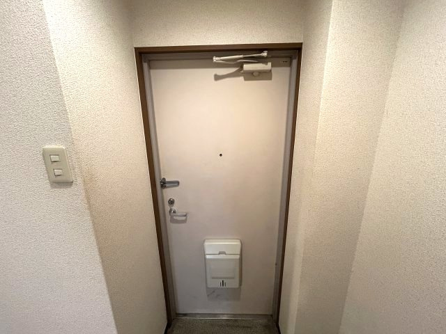 ヴィバーチェ六甲の玄関