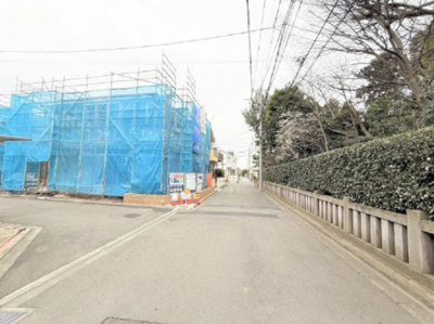 【前面道路含む現地写真】 | 【仲介手数料２８０万円が無料！】■太陽光発電■住宅性能評価６項目で最高評価■省エネ性能ラベル | 諸費用２８０万円ＯＦＦ！
春の特別キャンペーン！
日本一の家計応援に挑戦中！
■４ＬＤＫ＋車庫
■太陽光発電
■長期優良認定住宅
■住宅性能評価６項目で最高評価
■省エネ性能ラベル