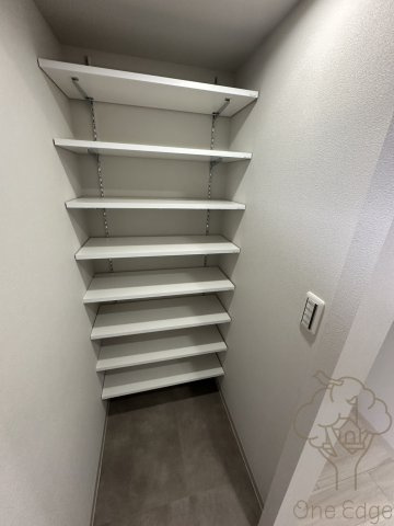 Alivis三国本町の玄関
